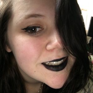 Meet your Posher, Jade